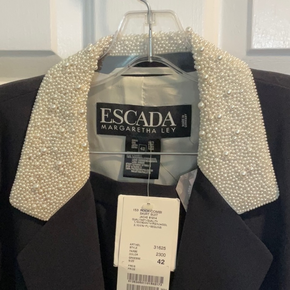 NWT ESCADA Blazer/Skirt Set 100% Virgin Wool Navy 42 vintage‎ *pearl collar-READ